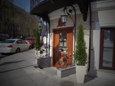 Вход в Роддом на Фурштатской